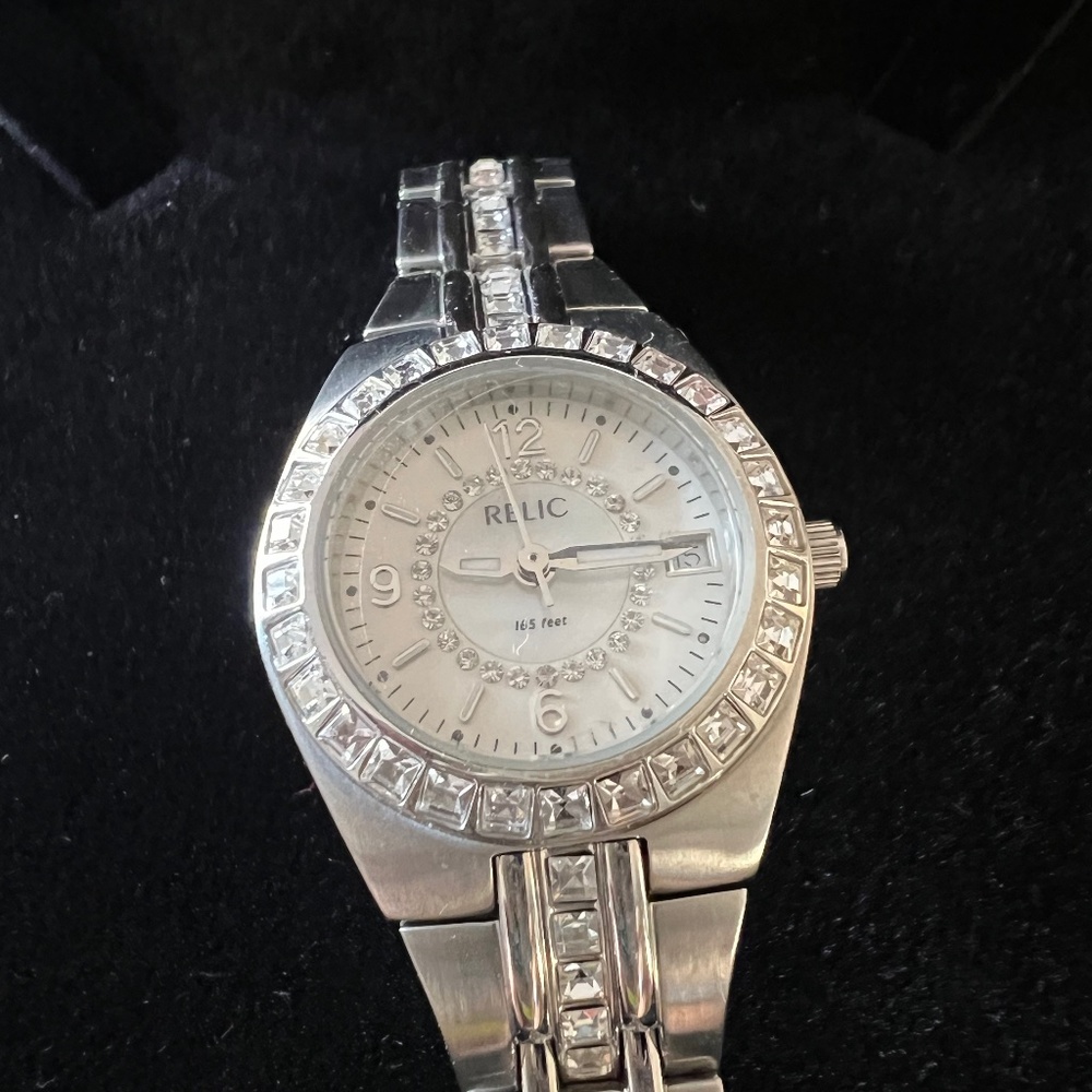 Women’s rRelic watch
